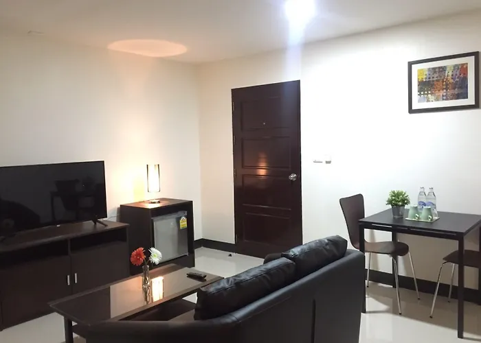Sukhumvit 71 Hotel